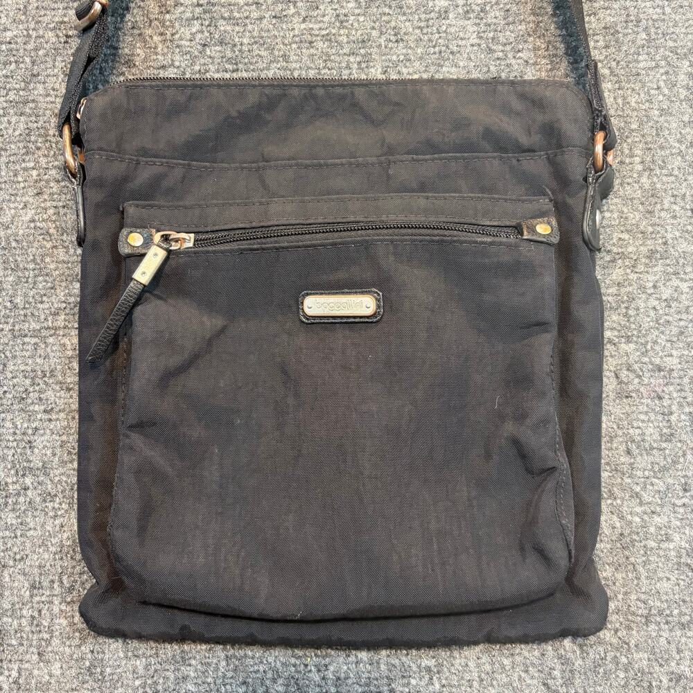 Baggallini Black Nylon Lightweight Travel Crossbody Bag Purse Silver Hardware